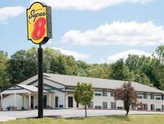 Super 8 By Wyndham Algona Hotel Exterior photo